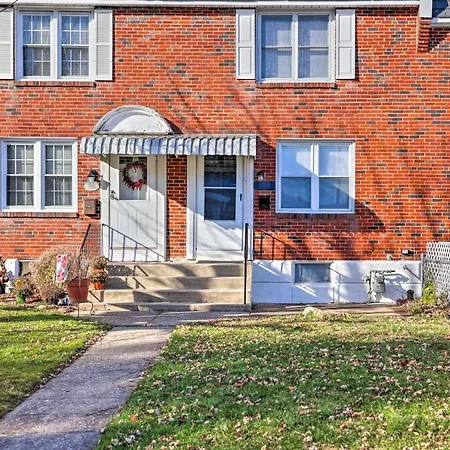 The Gallery, An Allentown Retreat With Views!